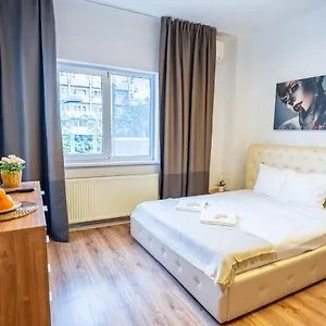 Cozy Near Calea Victoriei Appartamento